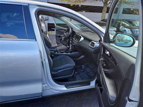 Used 2019 Kia Sorento LX image 28