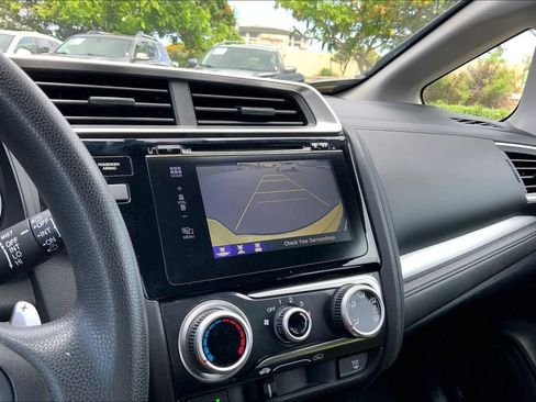 Used 2015 Honda Fit EX image 17