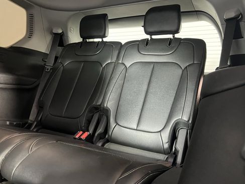 Used 2023 Jeep Grand Cherokee L Limited w/ Luxury Tech Group II image 26