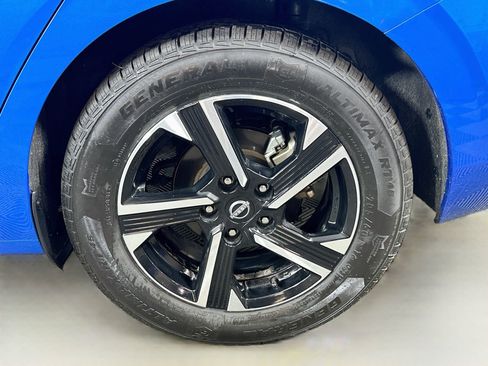 Used 2024 Nissan Sentra SV FWD image 28