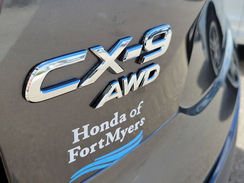 Used 2017 MAZDA CX-9 Signature image 10