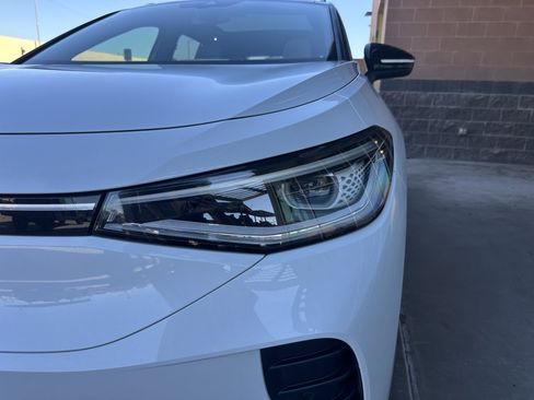 Used 2021 Volkswagen ID.4 1st Edition image 9