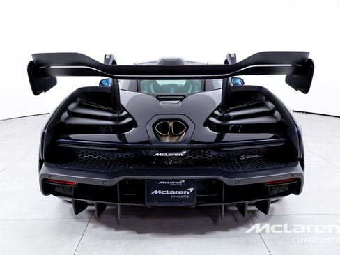 Used 2019 McLaren Senna RWD image 8