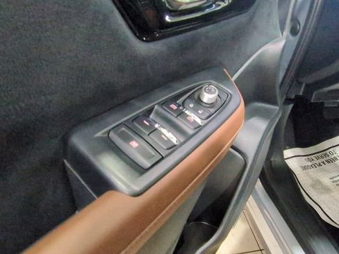 Used 2025 Subaru Forester Touring AWD/4WD image 23
