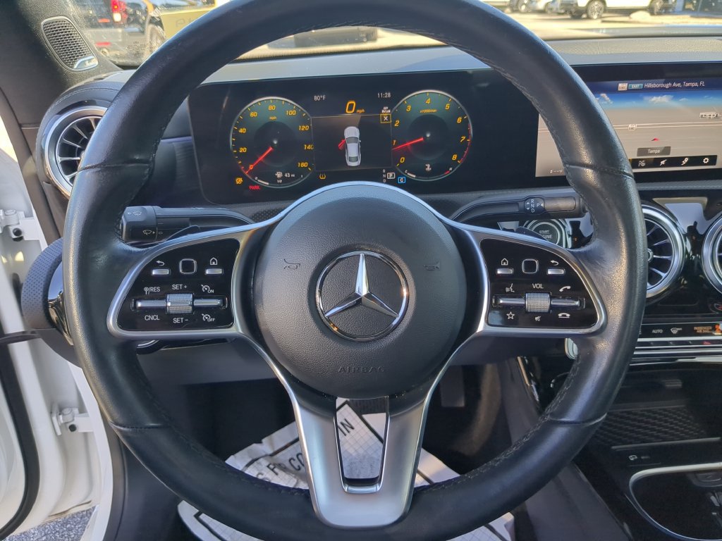 Used 2023 Mercedes-Benz CLA 250 w/ Premium Package image 32