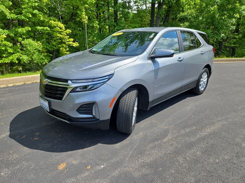 Used 2024 Chevrolet Equinox LT image 4