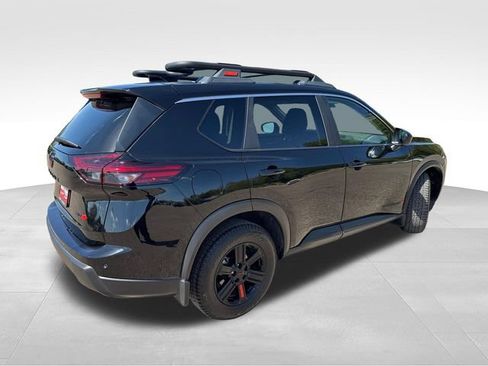 Certified 2025 Nissan Rogue SV AWD/4WD image 8