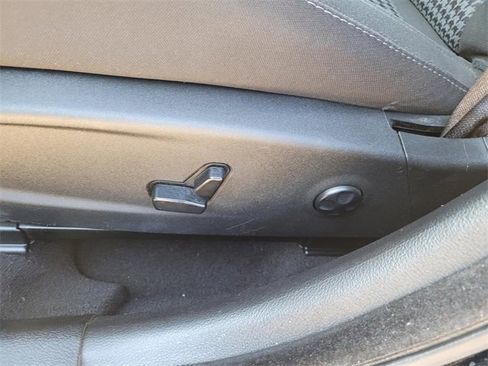 Used 2020 Dodge Charger GT image 19