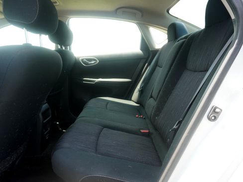 Used 2019 Nissan Sentra SV w/ Special Edition Package image 17