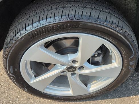 Used 2025 Audi Q5 Premium Plus AWD/4WD image 9