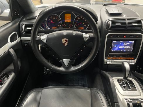 Used 2010 Porsche Cayenne GTS AWD/4WD image 13