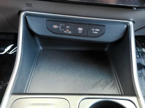 Used 2026 Kia Carnival LXS FWD image 49