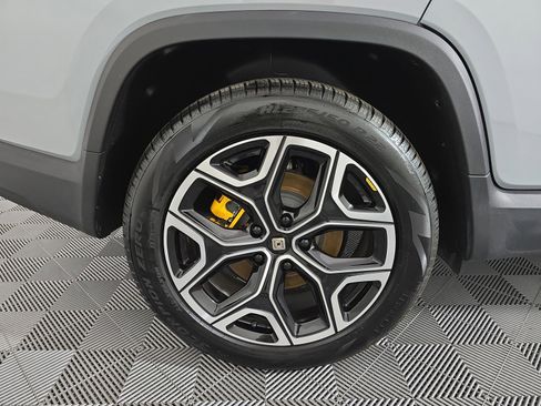 Used 2023 Rivian R1T Adventure AWD/4WD image 12