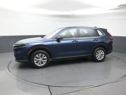 Used 2024 Honda CR-V LX image 2
