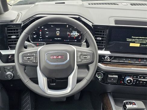 New 2026 GMC Sierra 1500 Elevation image 13