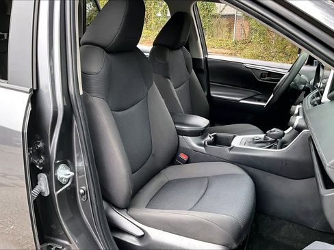 Certified 2024 Toyota RAV4 LE image 9