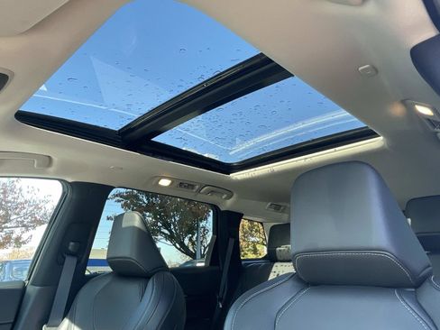 Certified 2025 INFINITI QX60 Pure image 16