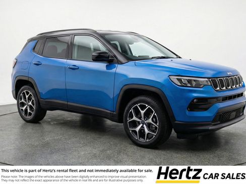 Used 2025 Jeep Compass Limited image 1