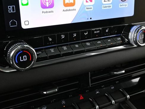 New 2026 GMC Canyon Elevation w/ Convenience Package image 16