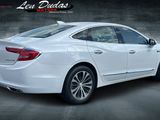 Used 2018 Buick LaCrosse Premium w/ Sun and Shade Package image 4