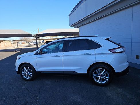 Used 2017 Ford Edge SEL w/ Equipment Group 201A image 2