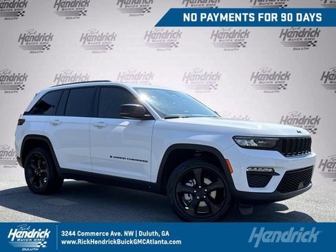 Used 2023 Jeep Grand Cherokee Limited w/ Black Appearance Package AWD/4WD image 1