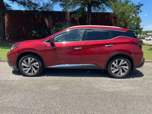 Used 2020 Nissan Murano SL w/ Moonroof Package FWD image 2