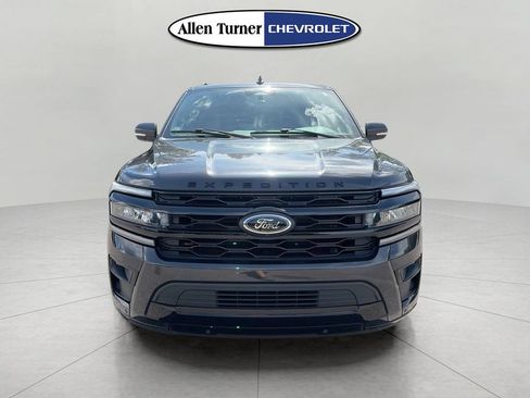 Used 2023 Ford Expedition Limited RWD image 2
