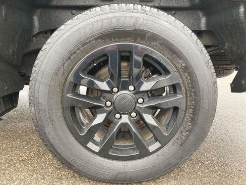 Used 2021 Chevrolet Silverado 1500 RST image 13