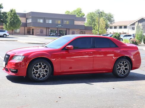 Used 2018 Chrysler 300 S w/ S Model Appearance Package AWD/4WD image 10