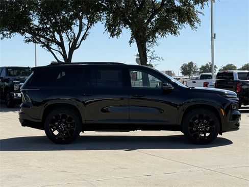 New 2026 Chevrolet Traverse RS image 3