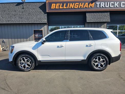 Used 2020 Kia Telluride EX AWD/4WD image 2