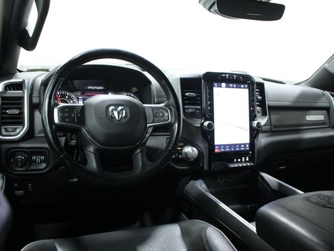 Used 2023 RAM 1500 Laramie AWD/4WD image 2
