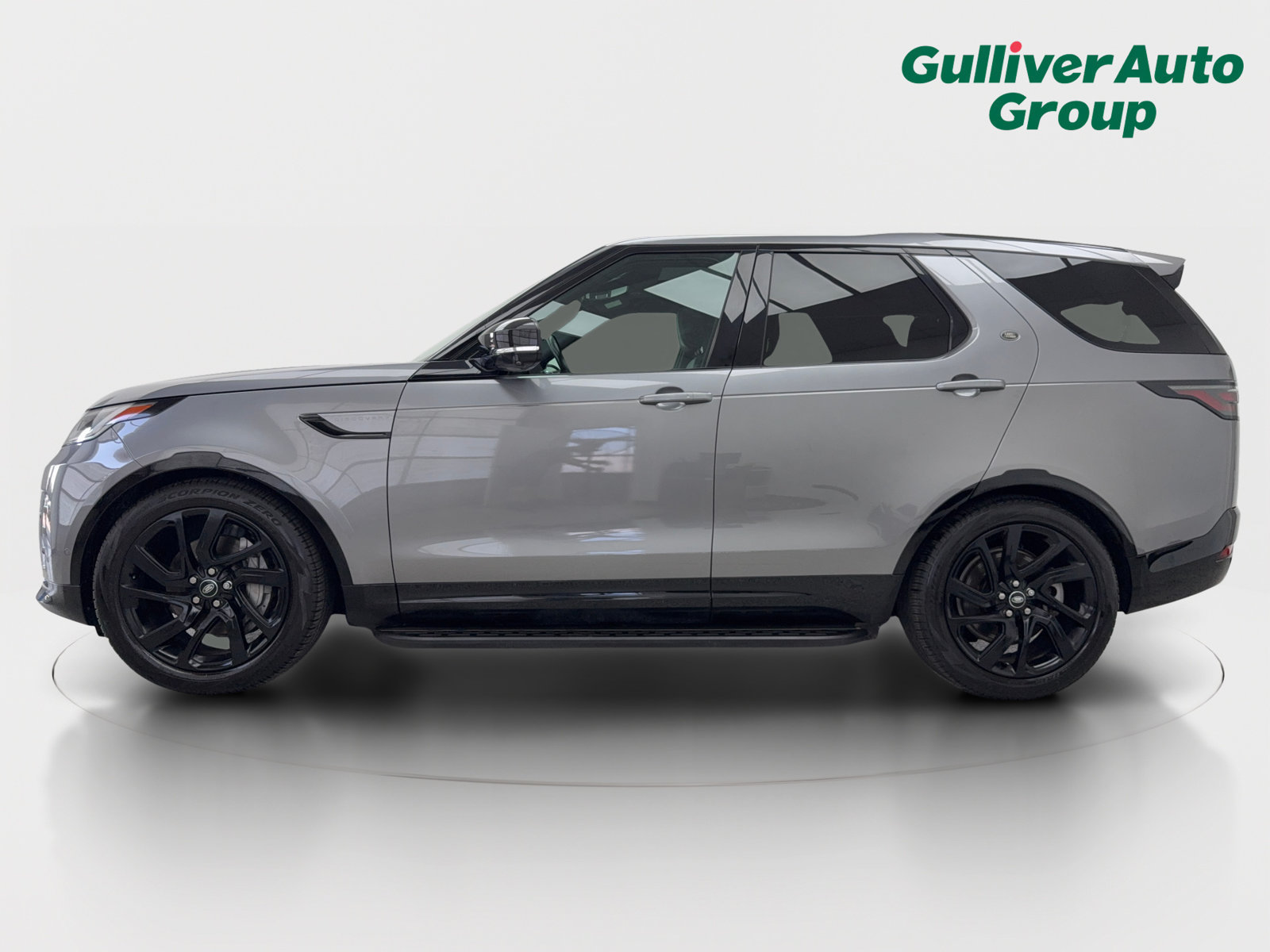 Used 2023 Land Rover Discovery S R-Dynamic AWD/4WD image 3