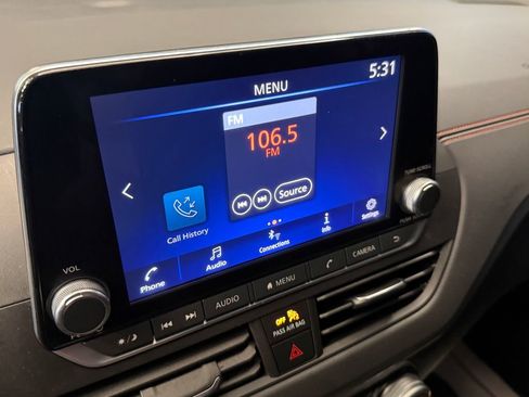 Used 2022 Nissan Altima 2.5 SR image 13