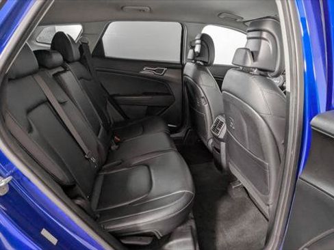 Used 2023 Kia Sportage EX FWD image 17