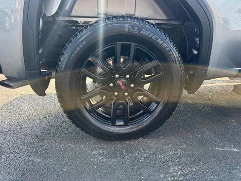 Used 2023 GMC Sierra 1500 Elevation AWD/4WD image 10