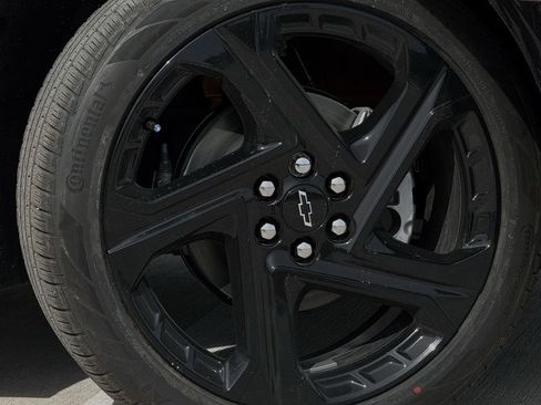 New 2026 Chevrolet Equinox EV RS FWD image 9