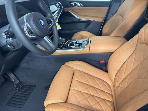 New 2026 BMW X5 xDrive50e AWD/4WD image 16