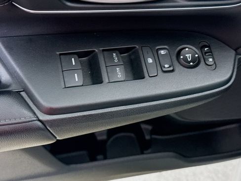 Used 2020 Honda CR-V Touring image 19