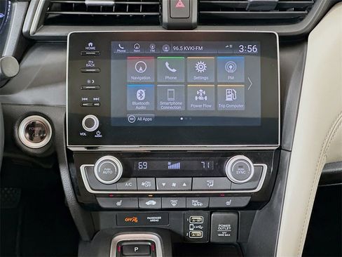Certified 2019 Honda Insight Touring image 18