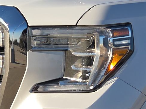 Used 2019 GMC Sierra 1500 SLT image 4