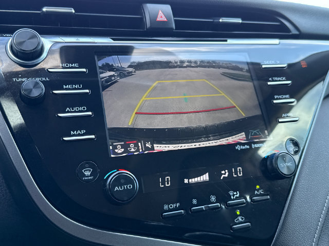 Used 2019 Toyota Camry XSE FWD image 23