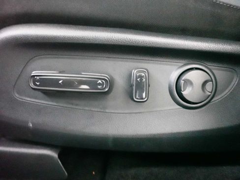 Used 2025 Honda CR-V EX image 14