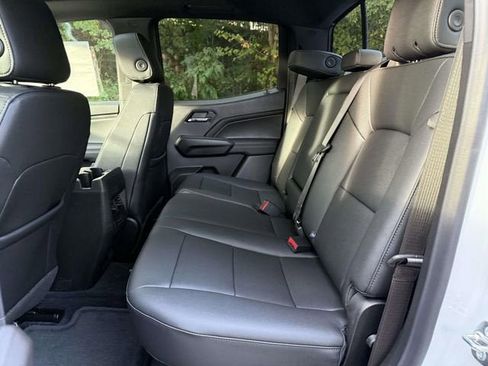 New 2026 GMC Canyon Elevation w/ Convenience Package image 9