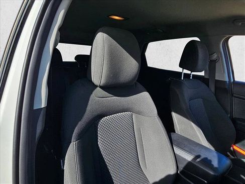 Used 2023 Kia Sportage LX image 24