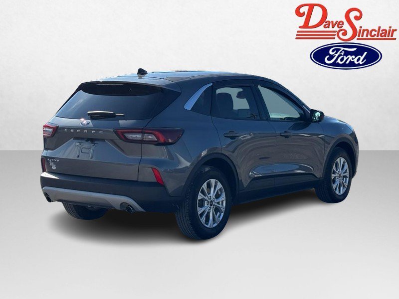 Used 2024 Ford Escape Active w/ Cold Weather Package FWD image 7