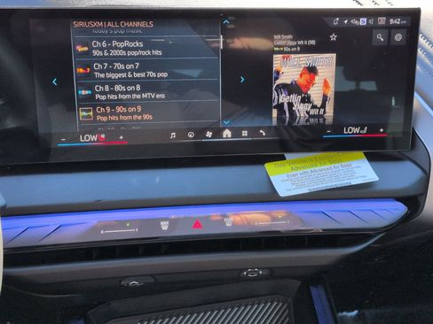 Used 2025 BMW X3 xDrive30i w/ Premium Package image 23