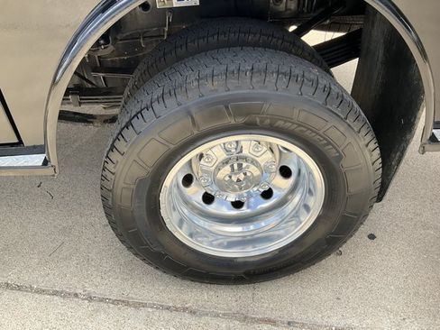 Used 2023 RAM 3500 Big Horn w/ Level 1 Equipment Group AWD/4WD image 15