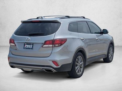 Used 2019 Hyundai Santa Fe XL SE w/ SE Premium Package 02 FWD image 5